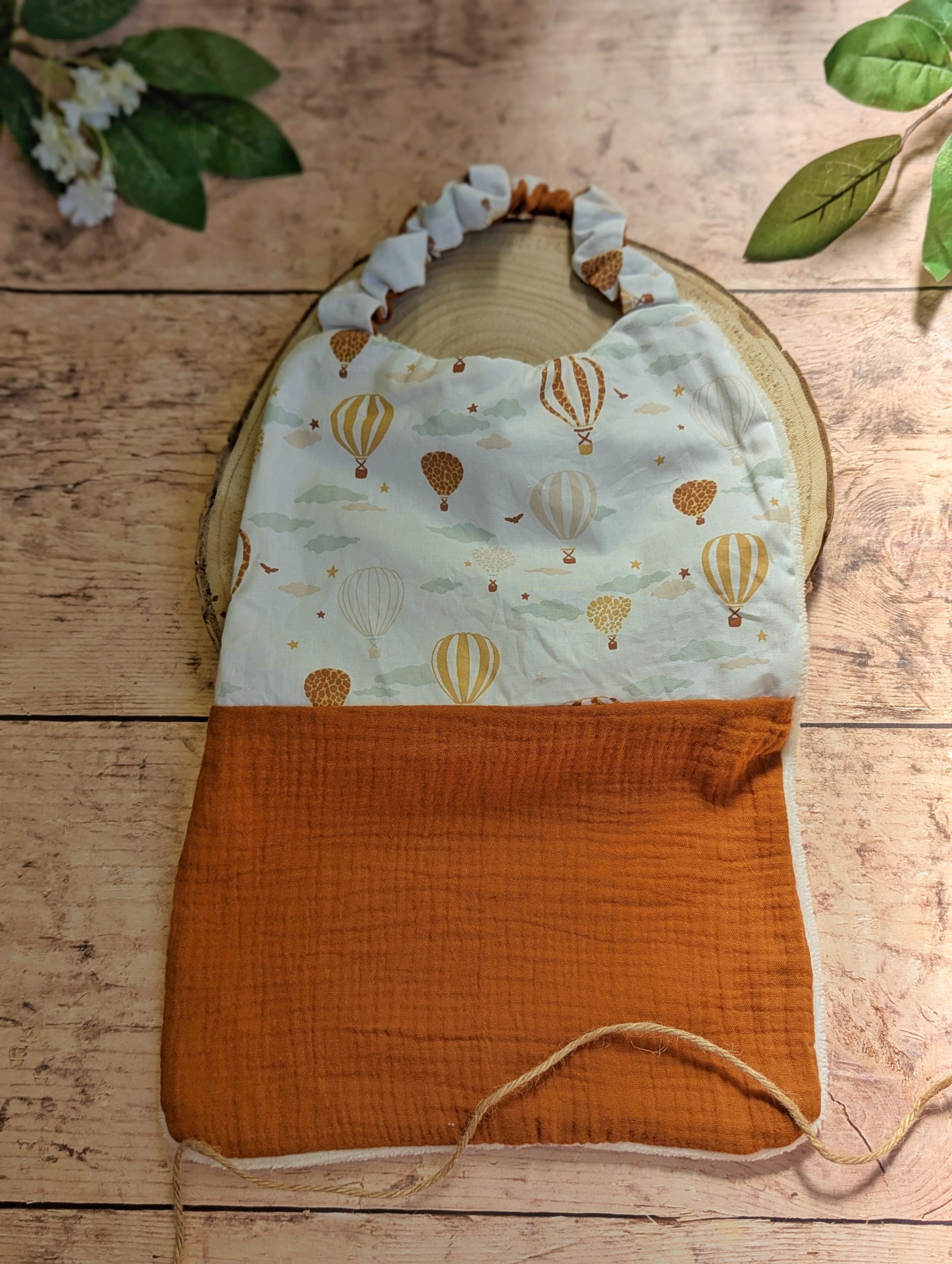 Serviette élastiquée Montgolfière
